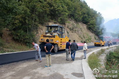 旺苍县万家乡至毛坝河出川公路路面工程进. 来自广元交通 - 微博