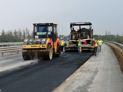 市公路建设中心扎实做好高温天气防范应对工作