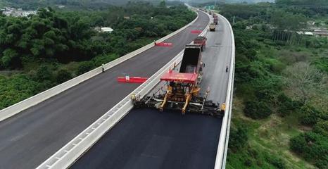 国庆不停工，大潮高速潮州段冲刺10月底路面工程完工