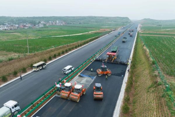 西安外环高速公路冲刺通车 路桥附属工程建筑劳务分包助力建设新进展